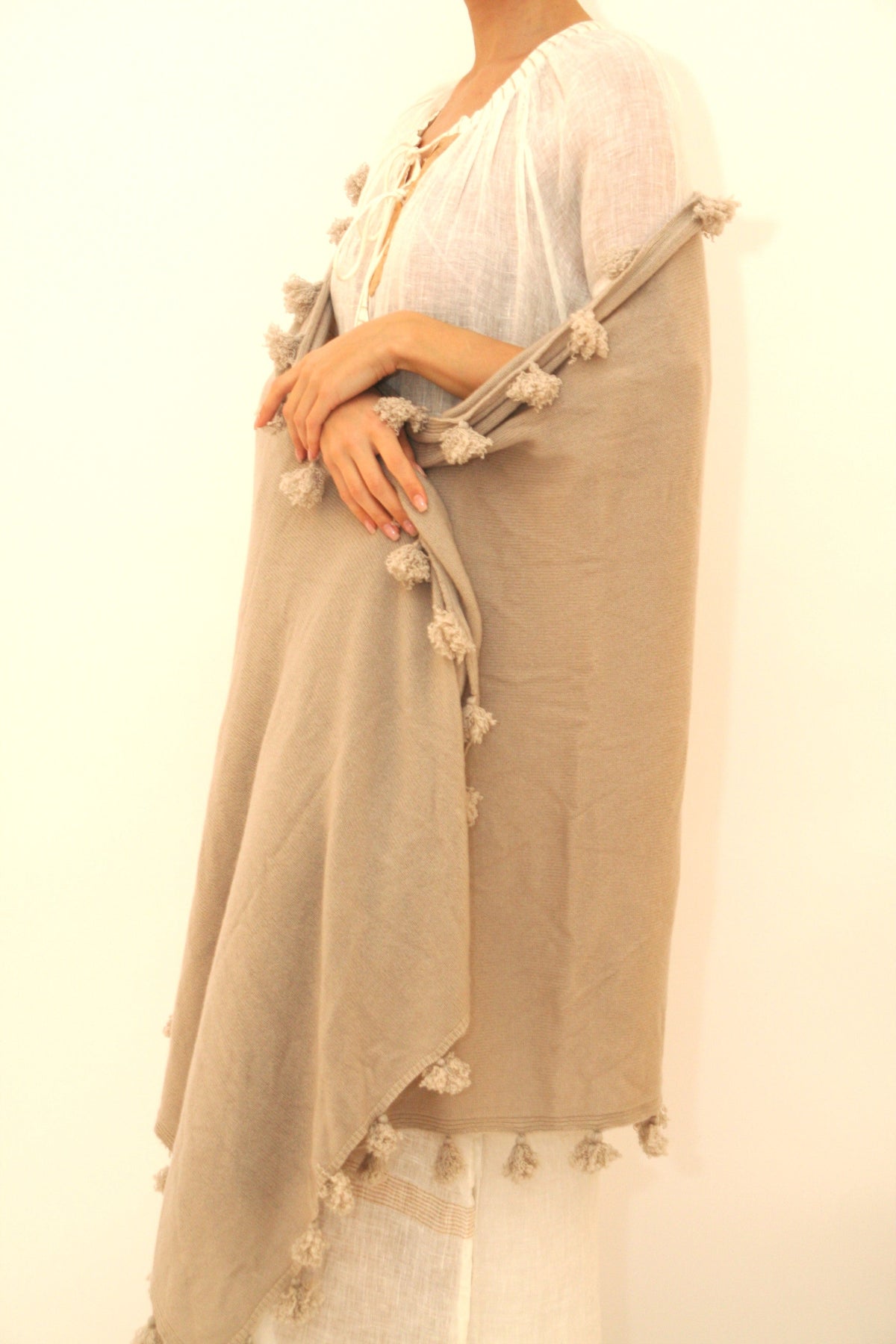 Knitted Cashmere Pom Pom Scarf - Oatmeal - Joshi